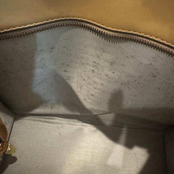 The Tote Bag Leather Medium Traveler Tote Bag - Picture 9 of 9